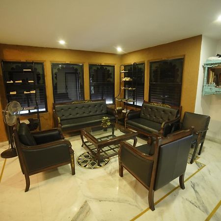 Hotel Udai Niwas By The Lake Udaipur Exterior foto