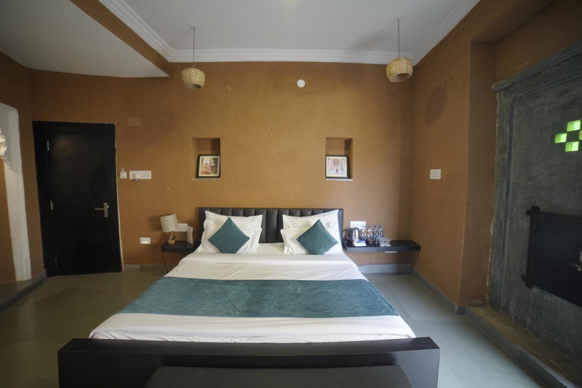 Hotel Udai Niwas By The Lake Udaipur Exterior foto