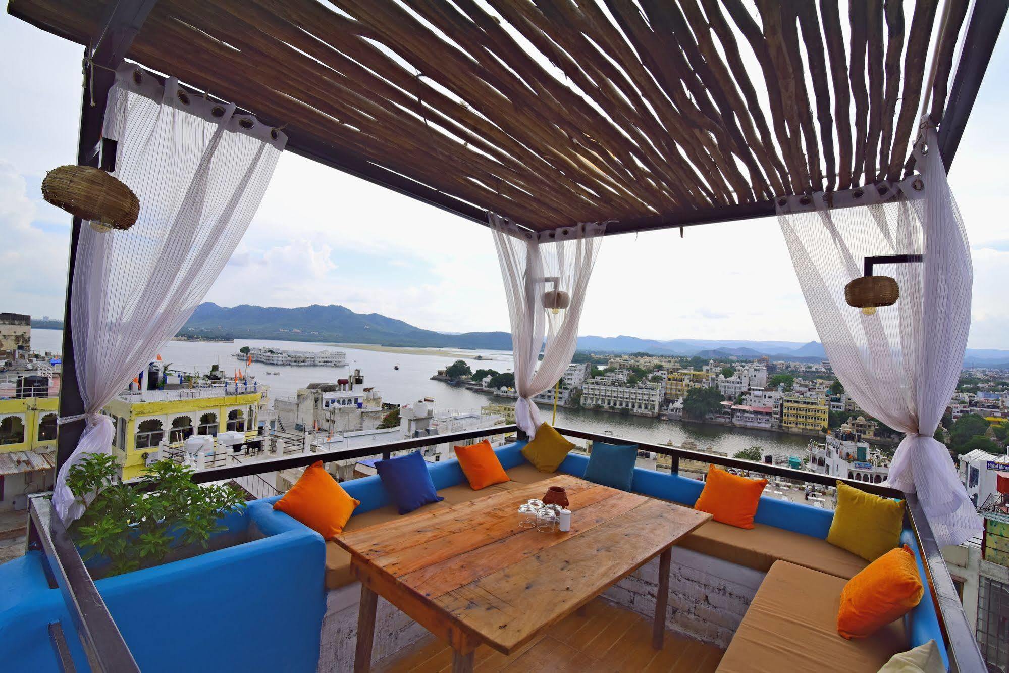 Hotel Udai Niwas By The Lake Udaipur Exterior foto
